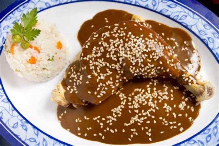 What does mole taste like?